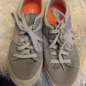 Merrell Gray Sneakers Classic Low-Top Design